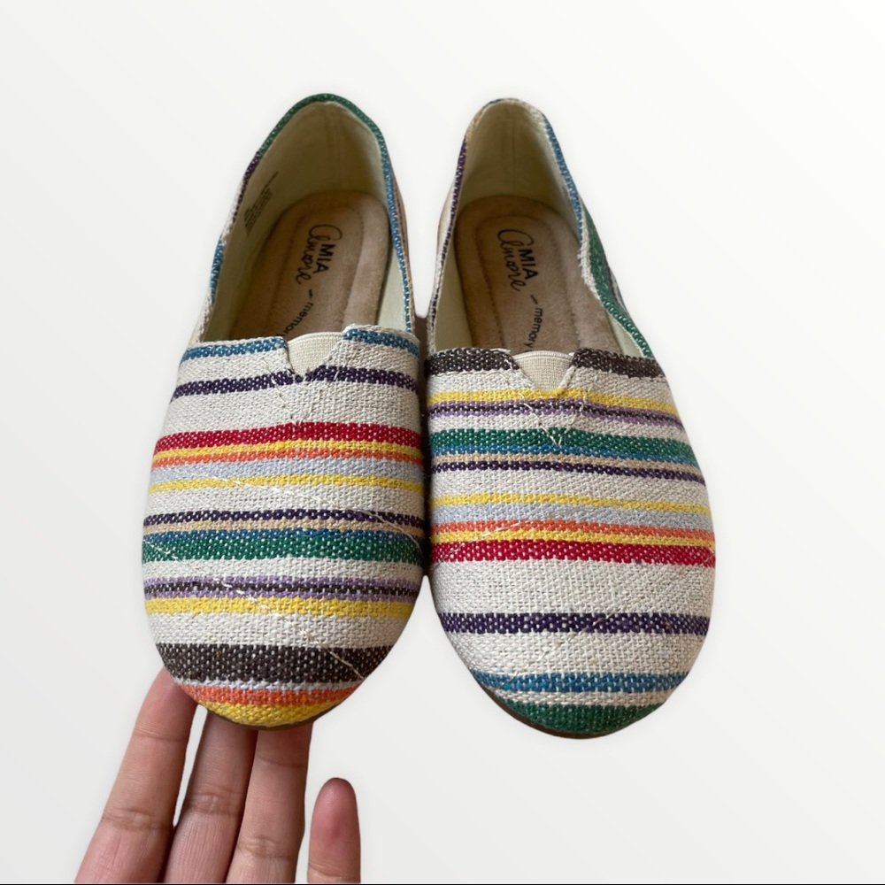 MIA AMORE Alesia multicolored flat, Women’s size 6